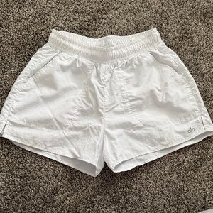 Alo Alumni Short